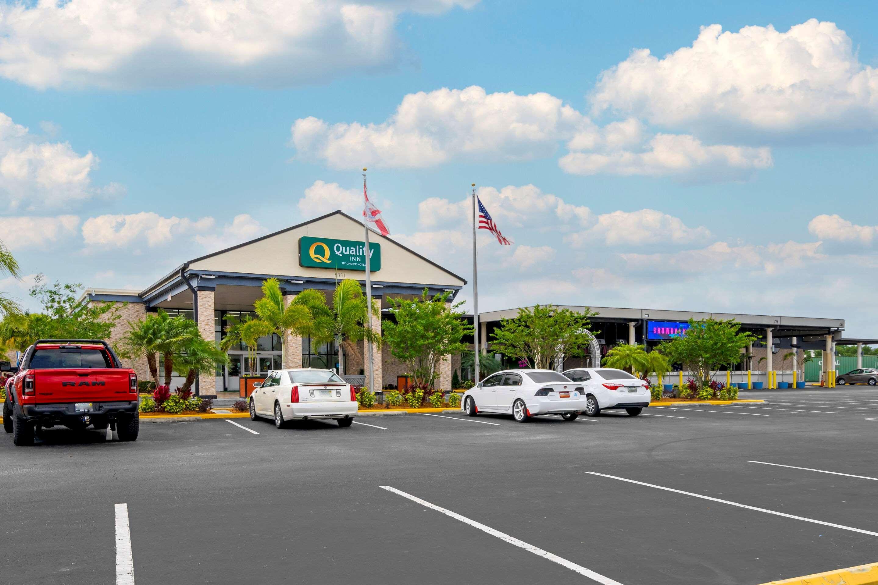 Quality Inn And Conference Center Tampa-Brandon Heartland Bagian luar foto